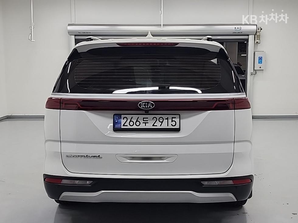 Kia Carnival — miniaturë 3