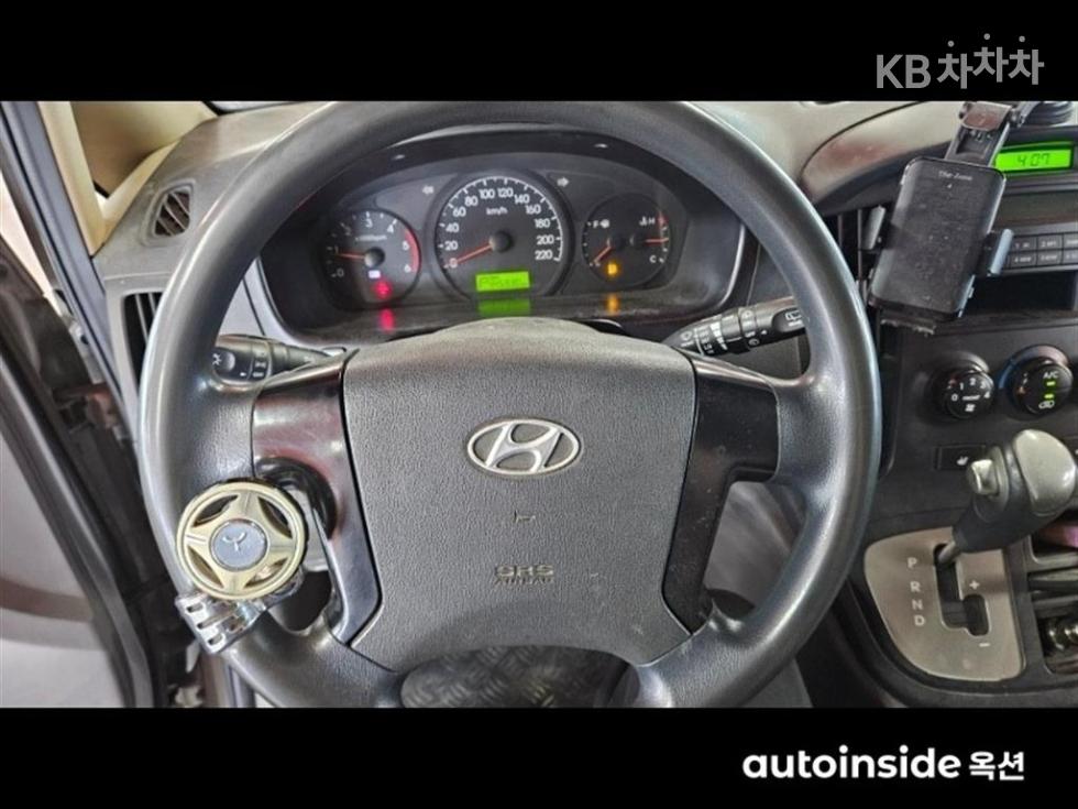 Hyundai Starex — miniaturë 8