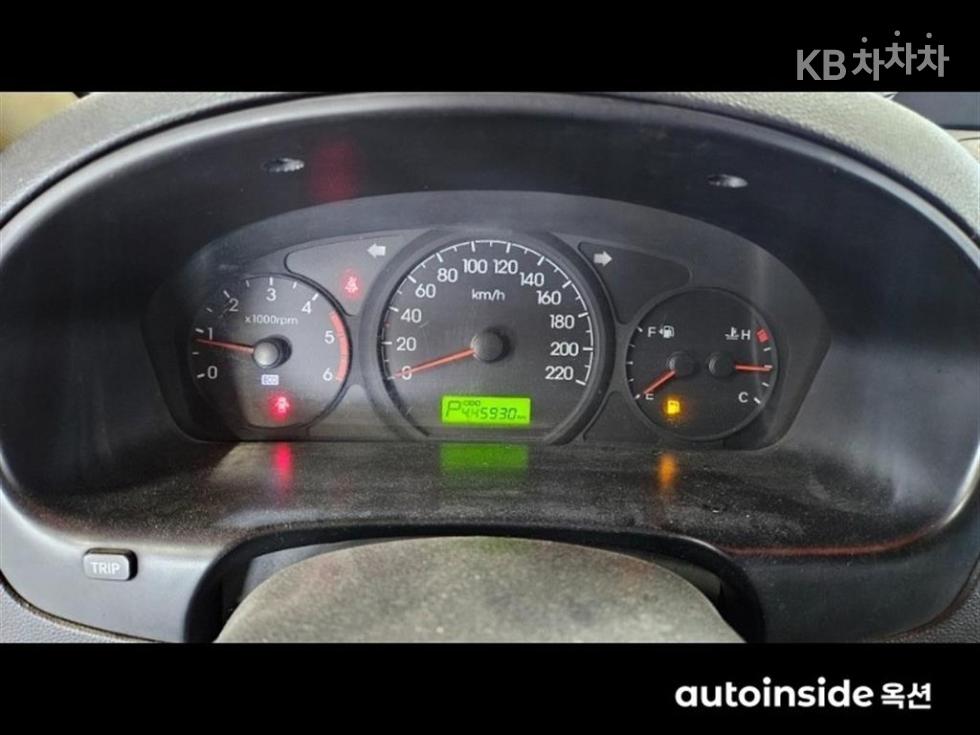 Hyundai Starex — miniaturë 10