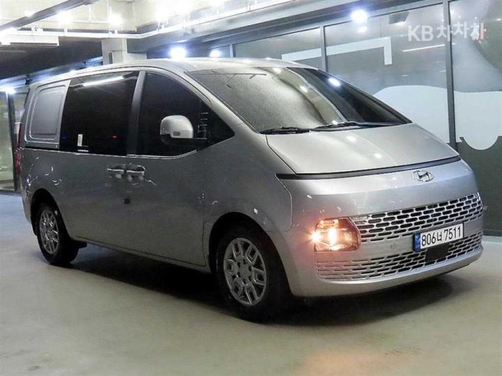 Hyundai Staria 2.2 카고 5 — foto 1