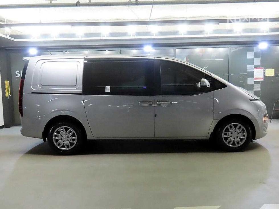 Hyundai Staria — miniaturë 3