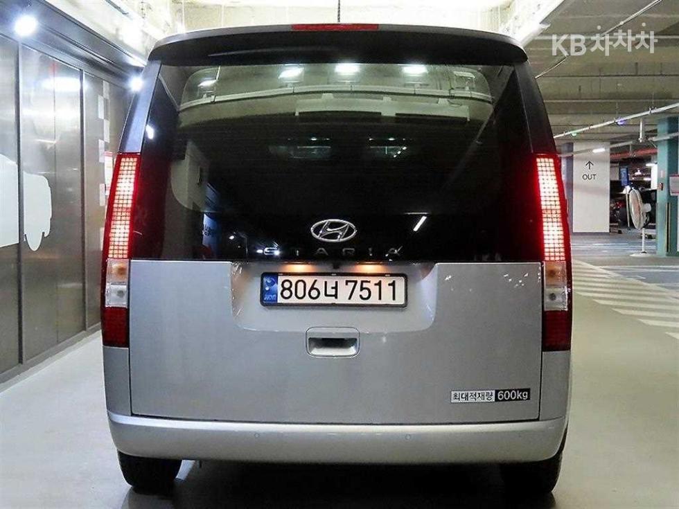 Hyundai Staria — miniaturë 5