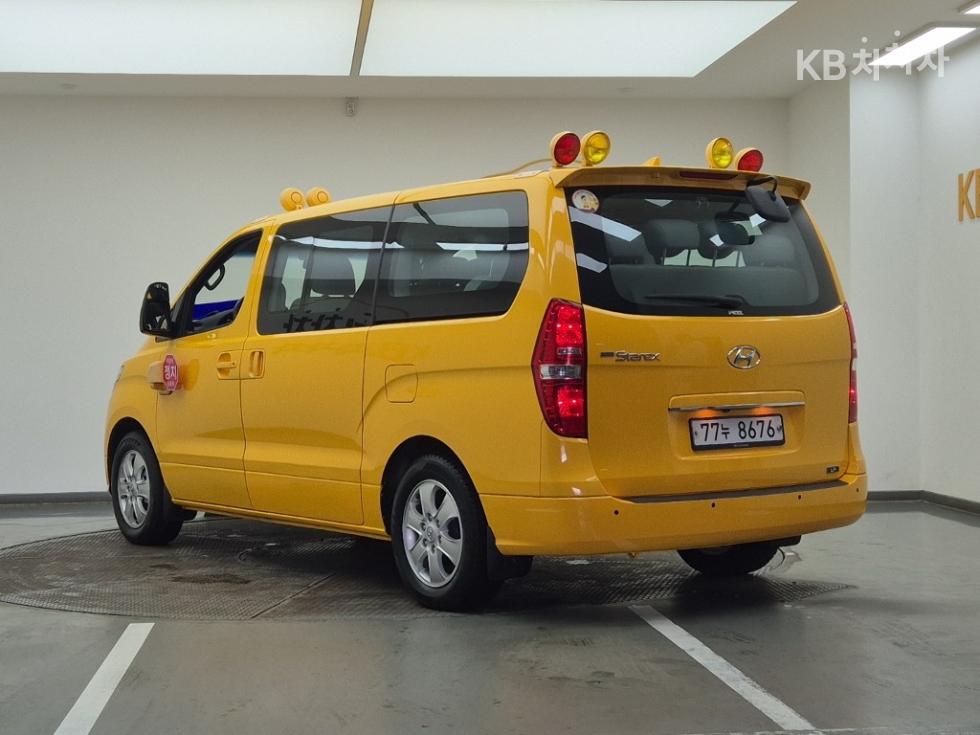 Hyundai Starex — miniaturë 3