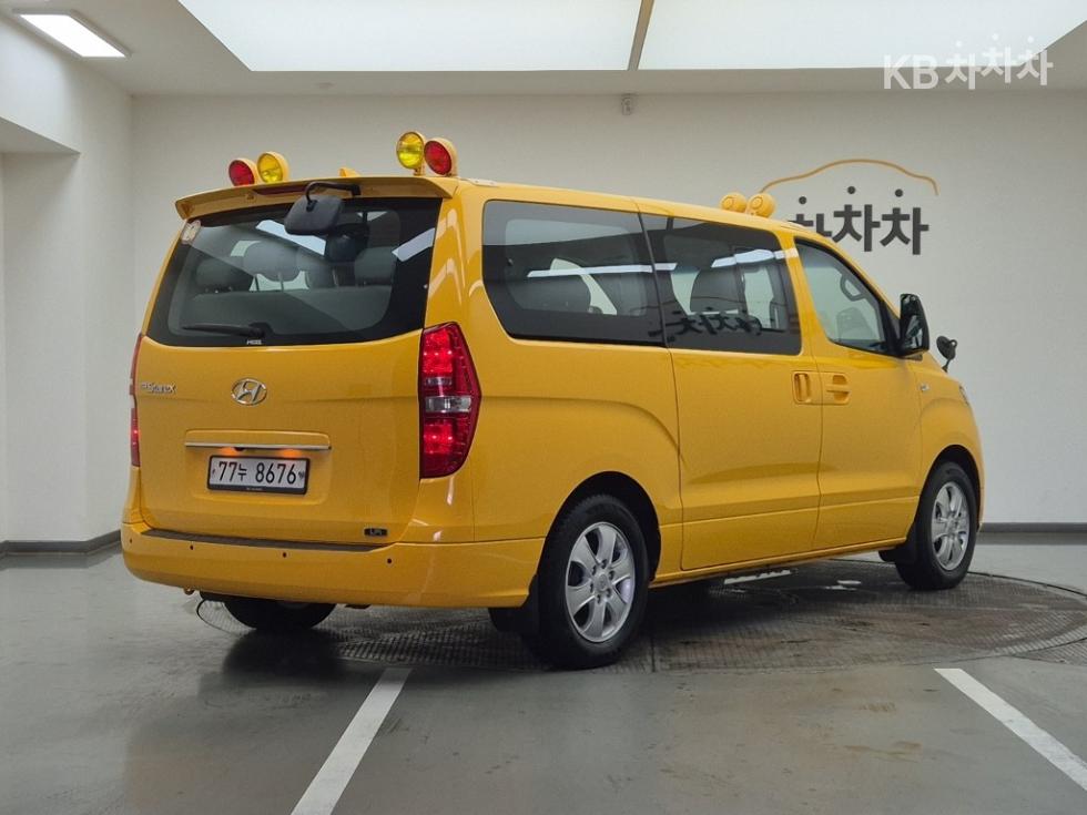 Hyundai Starex — miniaturë 4