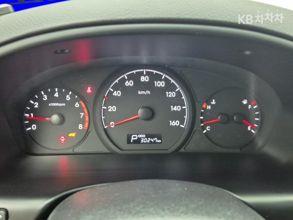 Hyundai Starex — miniaturë 7