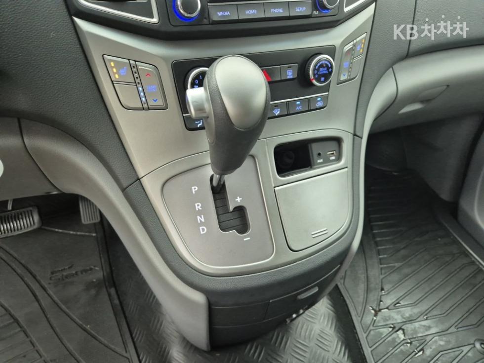 Hyundai Starex — miniaturë 8