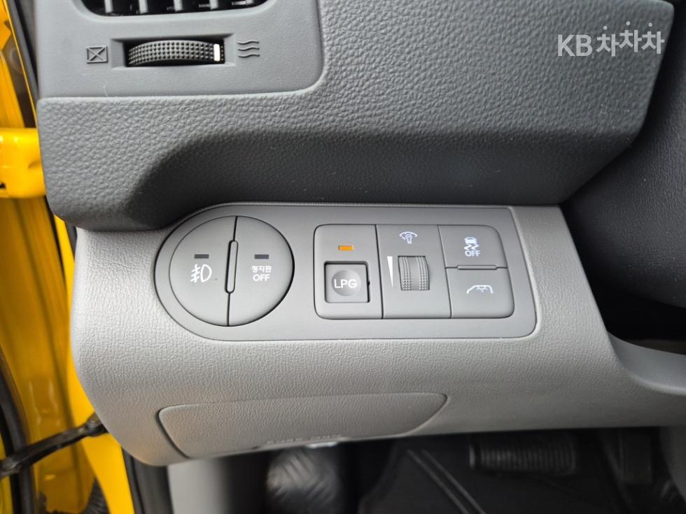 Hyundai Starex — miniaturë 17