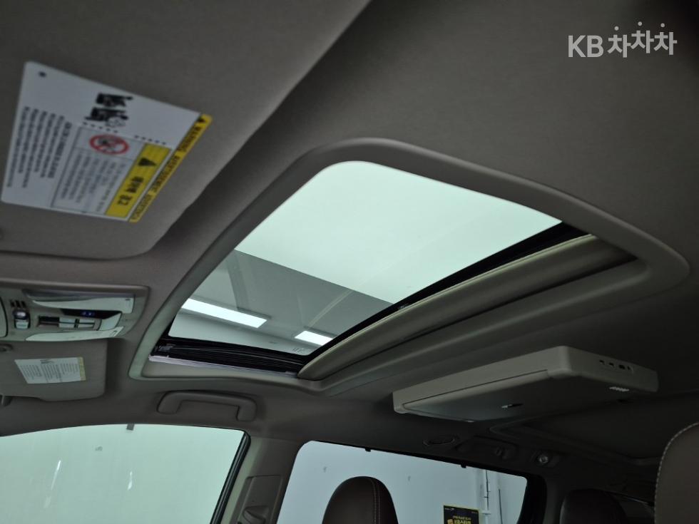 Toyota Sienna — miniaturë 13