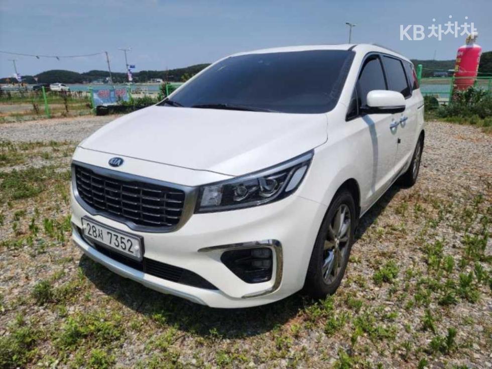 Kia Carnival — miniaturë 2
