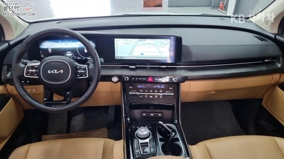 Kia Carnival — miniaturë 7