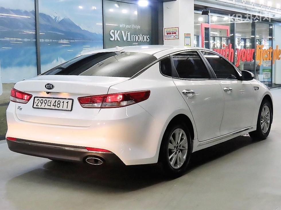 Kia K5 — miniaturë 4