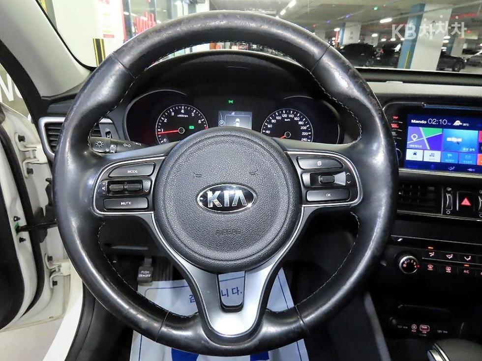 Kia K5 — miniaturë 8
