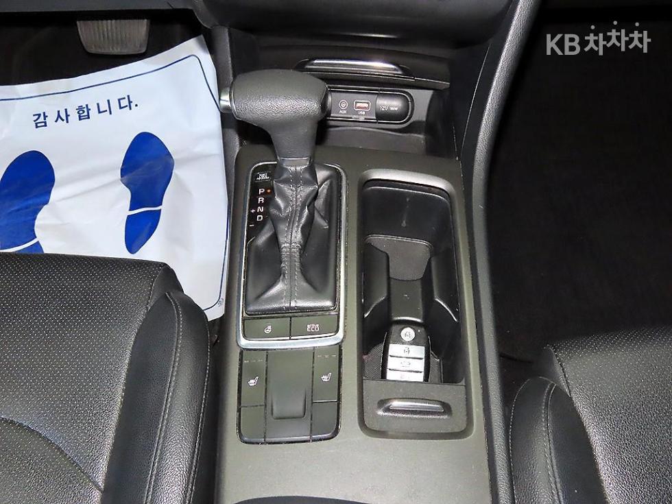 Kia K5 — miniaturë 12