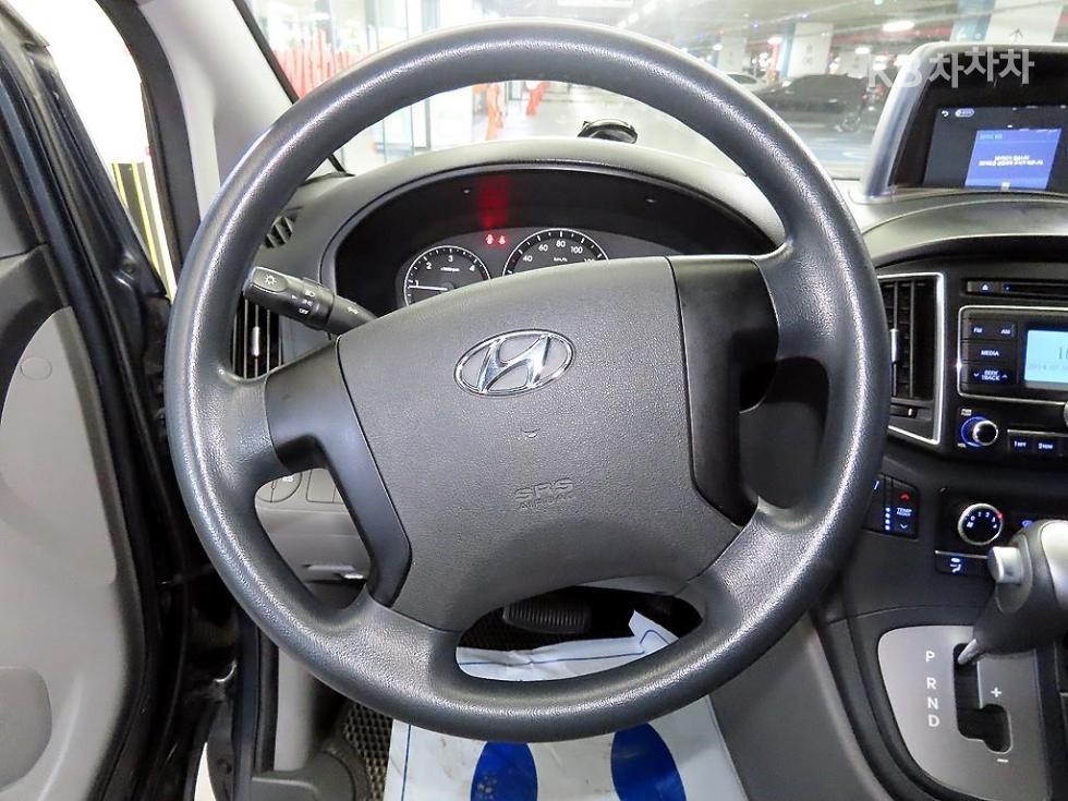 Hyundai Starex — miniaturë 8