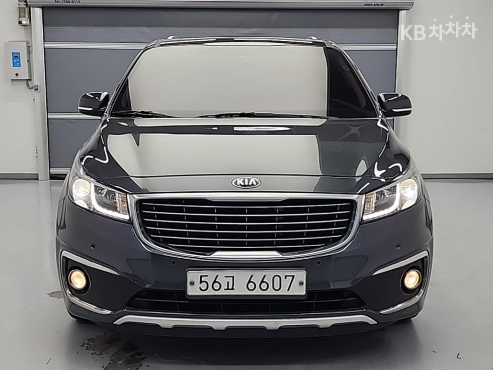 Kia Carnival — miniaturë 2