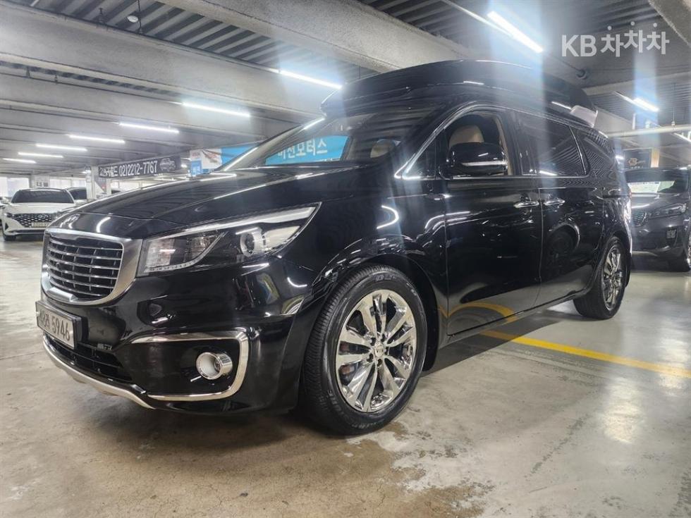 Kia Carnival — miniaturë 2