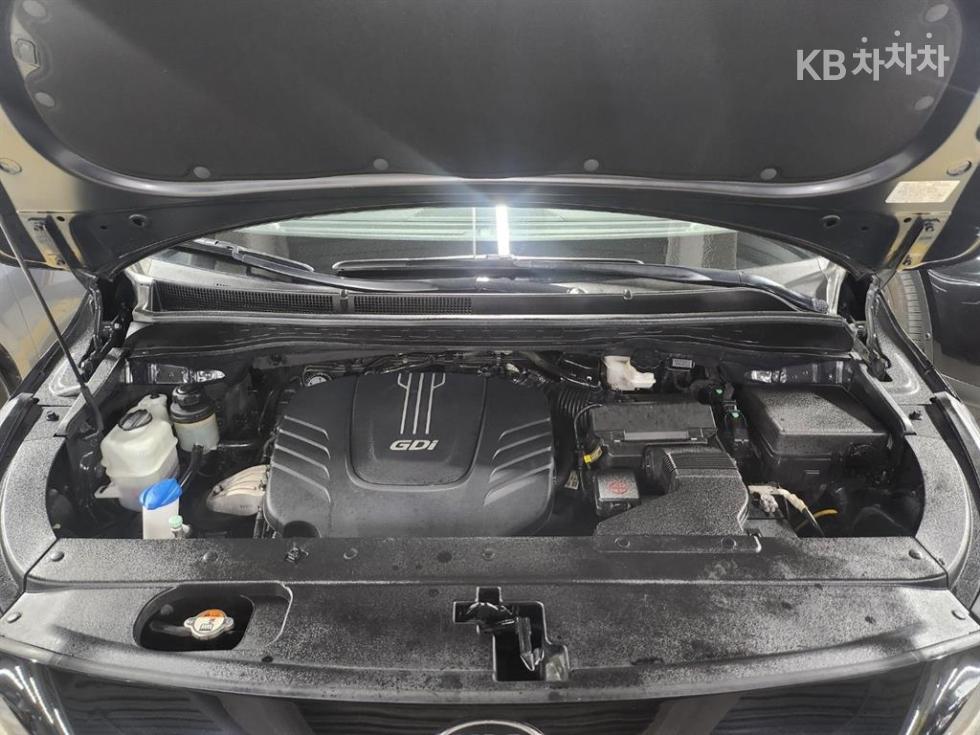 Kia Carnival — miniaturë 13