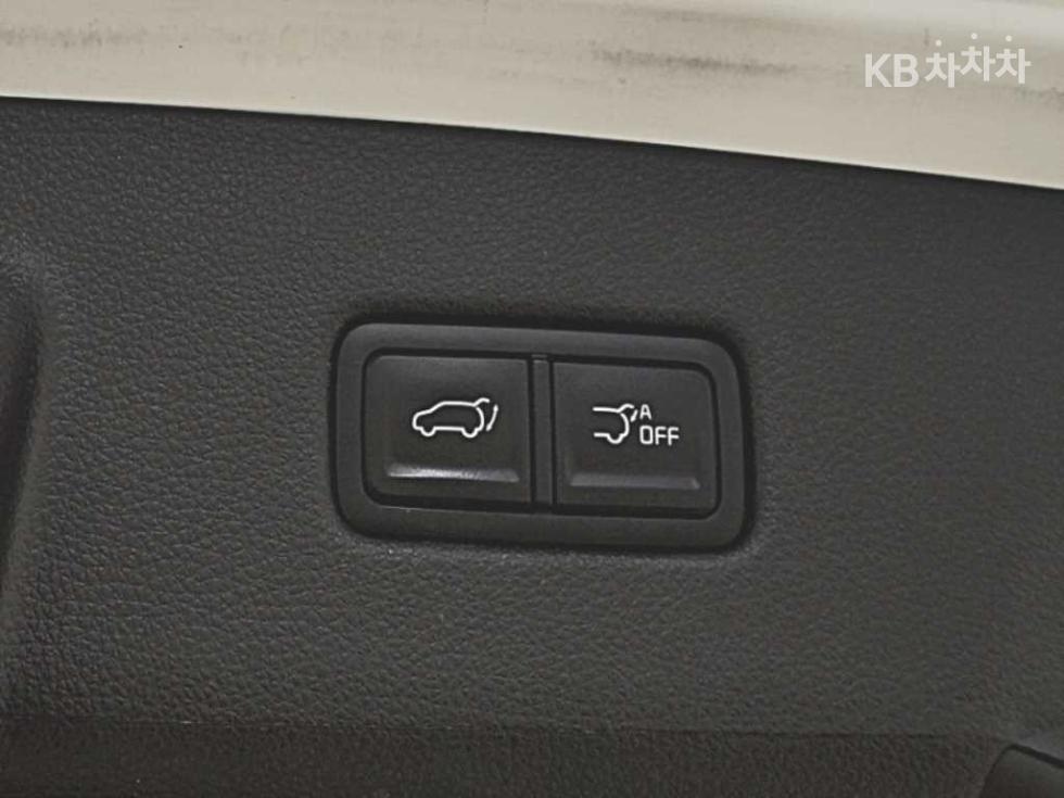 Kia Carnival — miniaturë 6