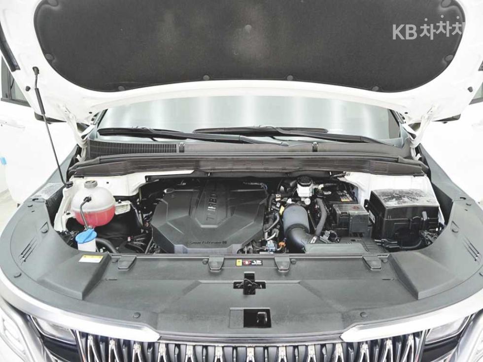 Kia Carnival — miniaturë 20