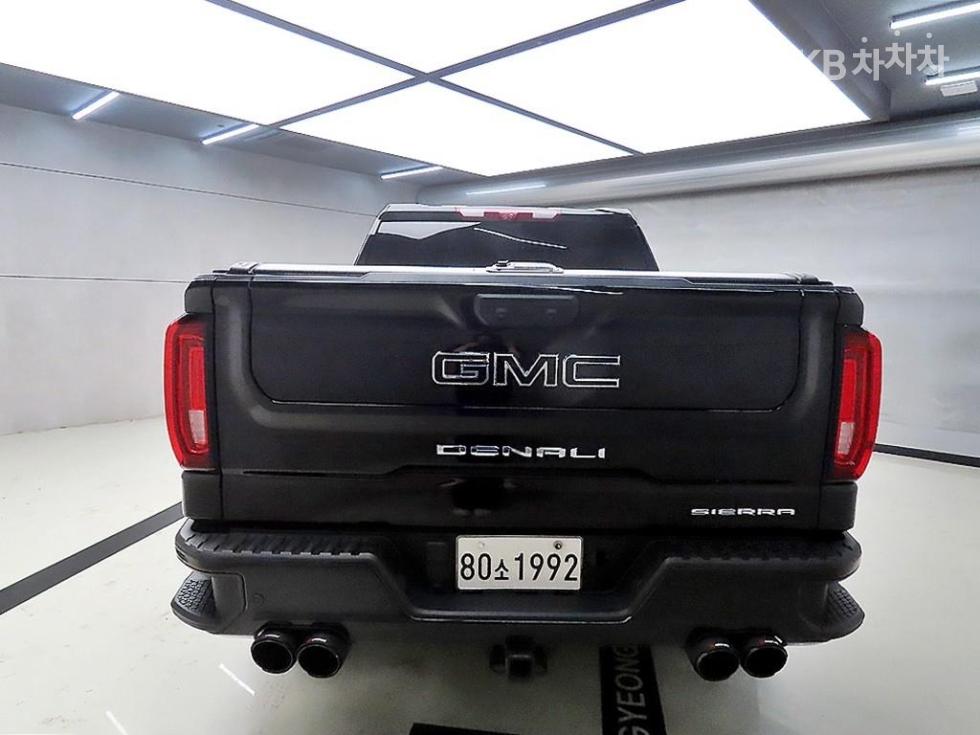2023 GMC GMC photo