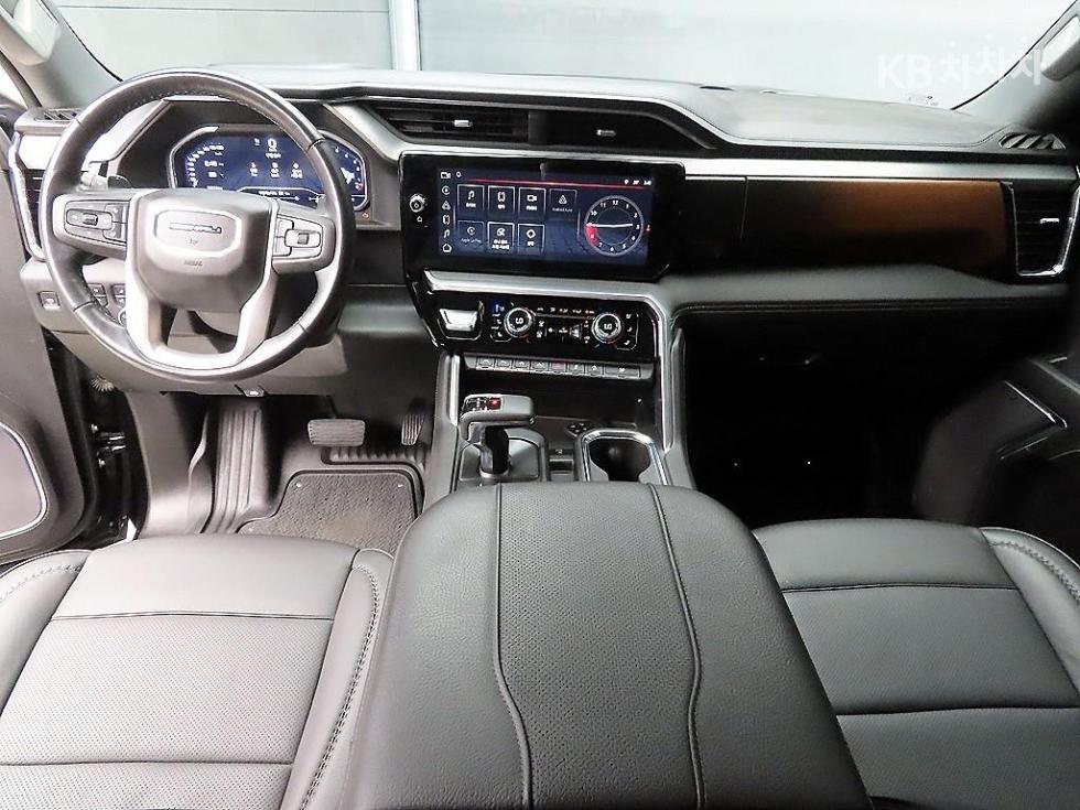2023 GMC GMC photo