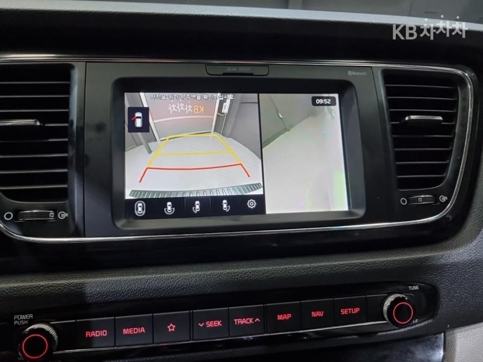Kia Carnival — miniaturë 13