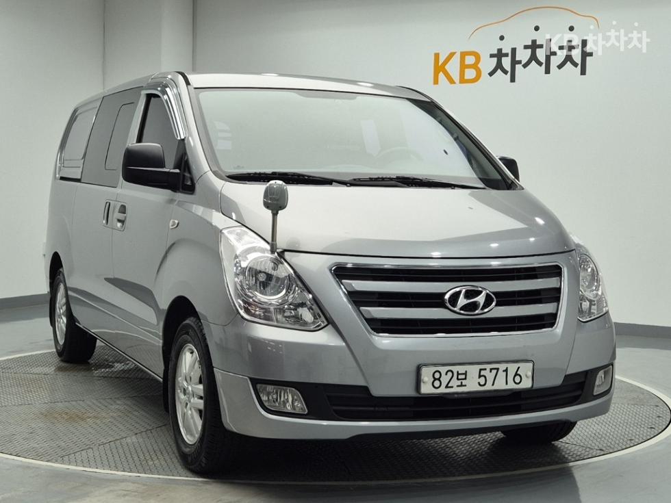 Hyundai Starex — miniaturë 4