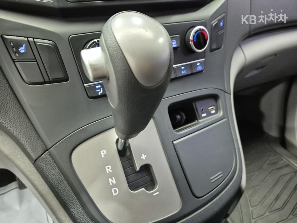 Hyundai Starex — miniaturë 8