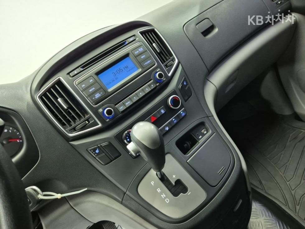 Hyundai Starex — miniaturë 10