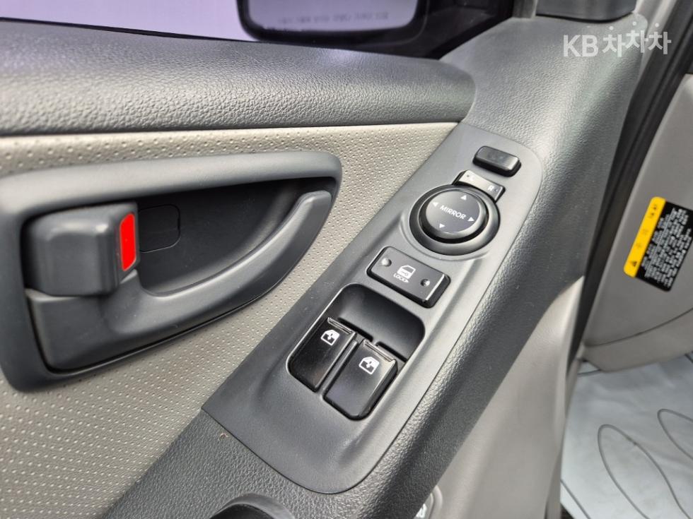 Hyundai Starex — miniaturë 15