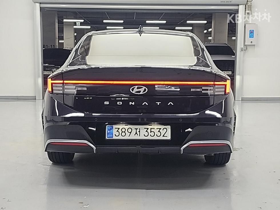 2023 Hyundai (DN8) photo