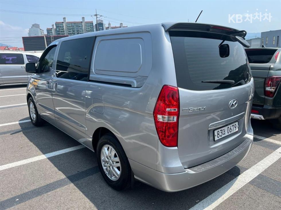 Hyundai Starex — miniaturë 5