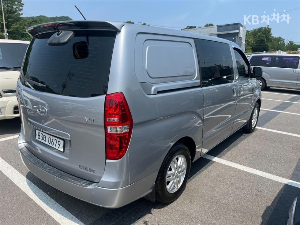 Hyundai Starex — miniaturë 6