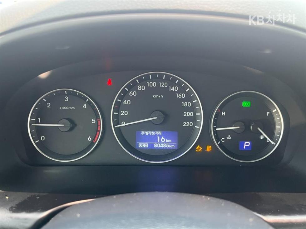 Hyundai Starex — miniaturë 8
