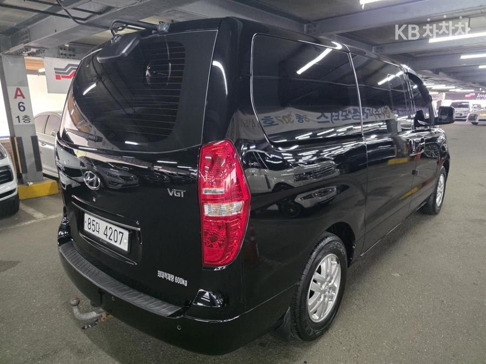 Hyundai Starex — miniaturë 5