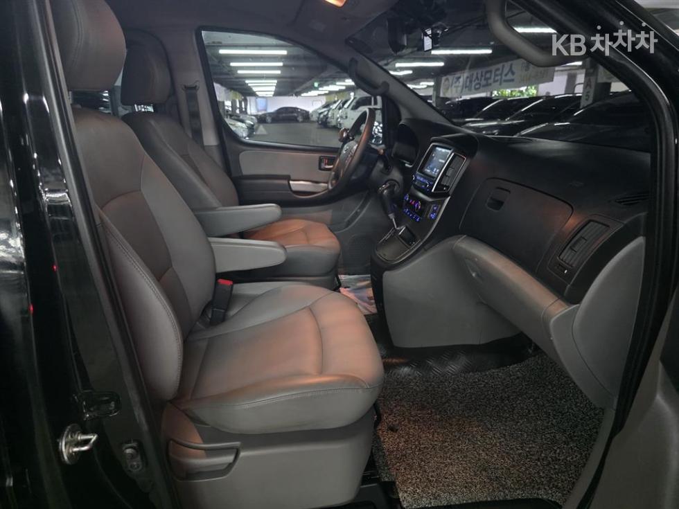 Hyundai Starex — miniaturë 10