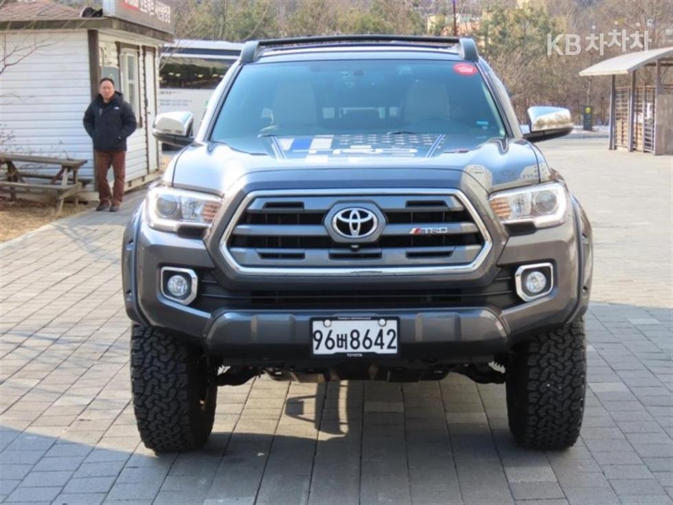 Toyota Tacoma