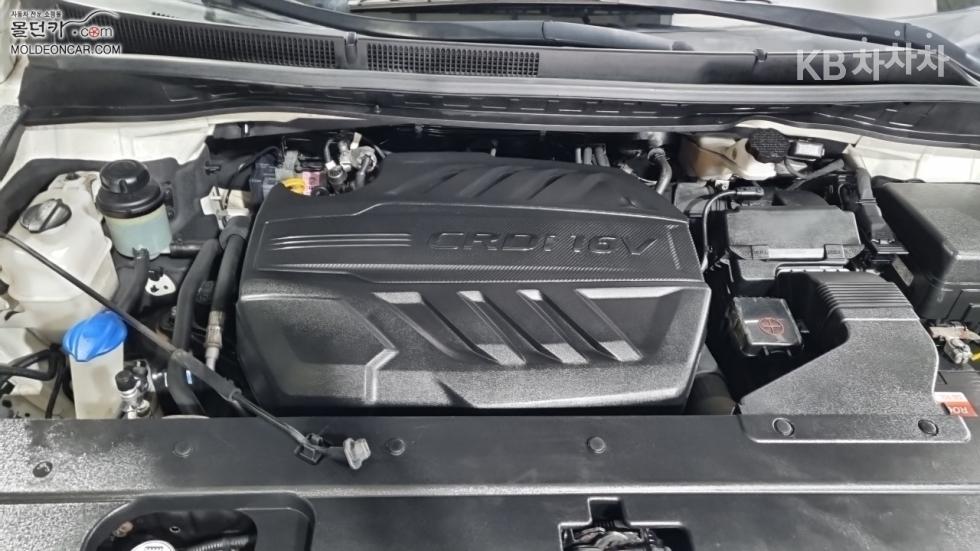 Kia Carnival — miniaturë 8