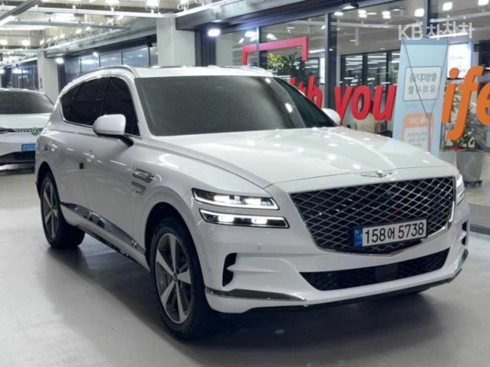 2022 Genesis GV80 photo