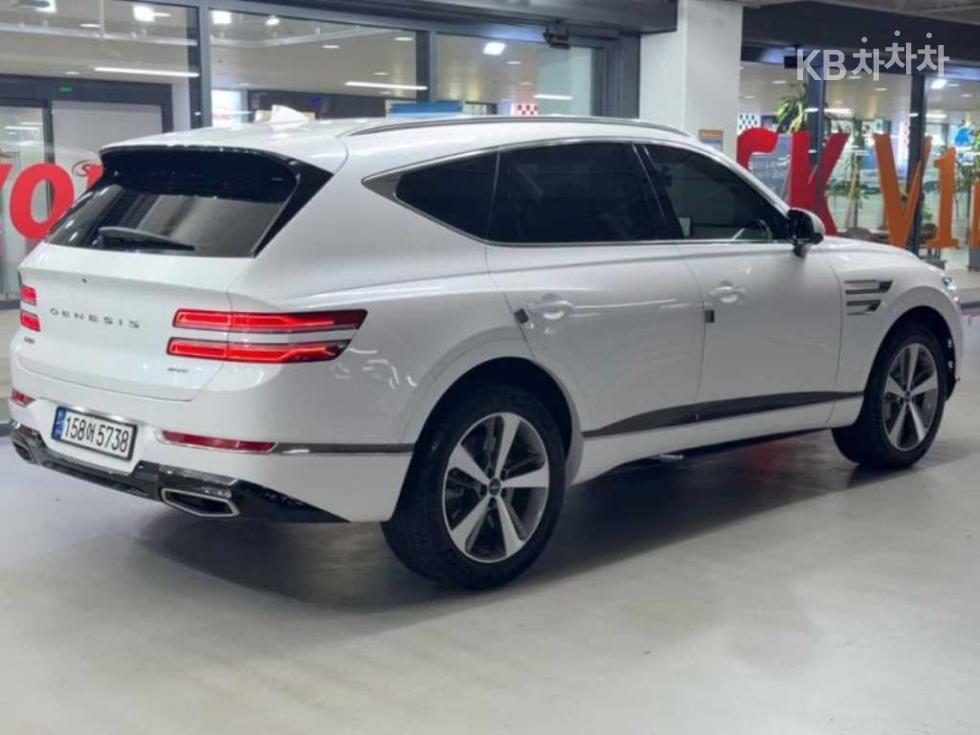 2022 Genesis GV80 photo