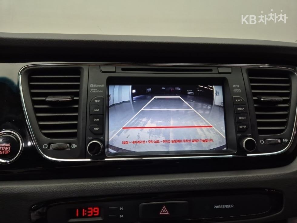 Kia Carnival — miniaturë 13