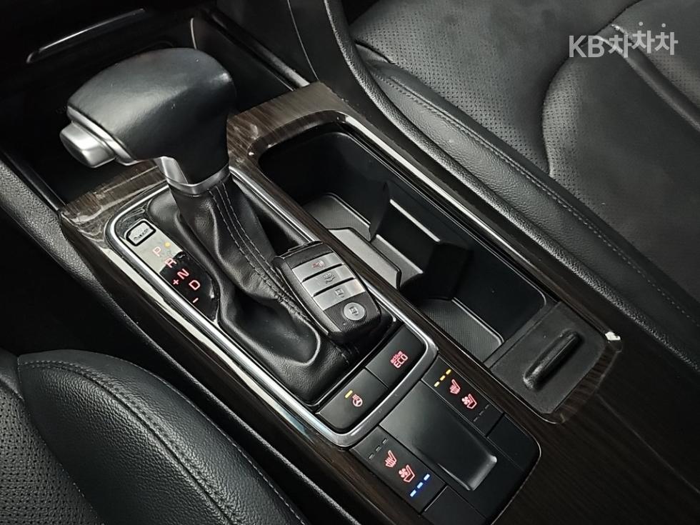 Kia K5 — miniaturë 8