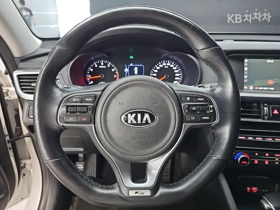 Kia K5 — miniaturë 9