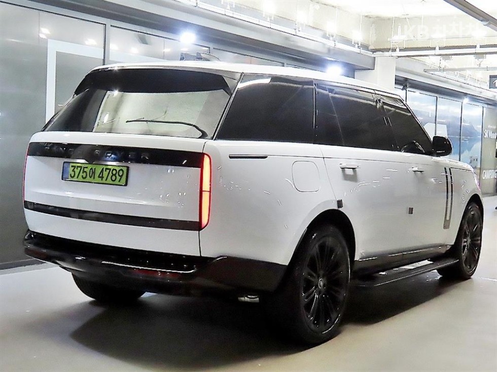 Land Rover Range Rover — miniaturë 4
