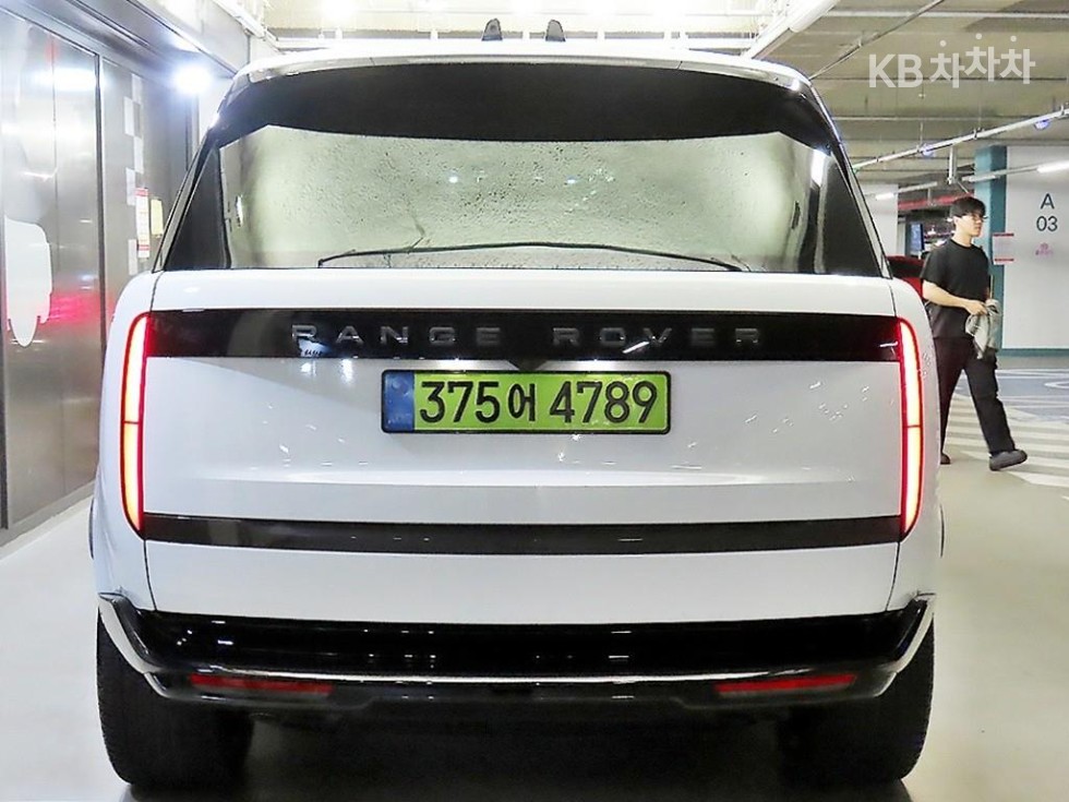 Land Rover Range Rover — miniaturë 5