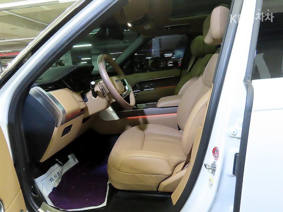 Land Rover Range Rover — miniaturë 6