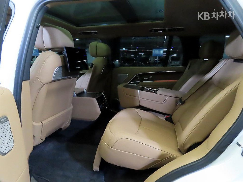 Land Rover Range Rover — miniaturë 7