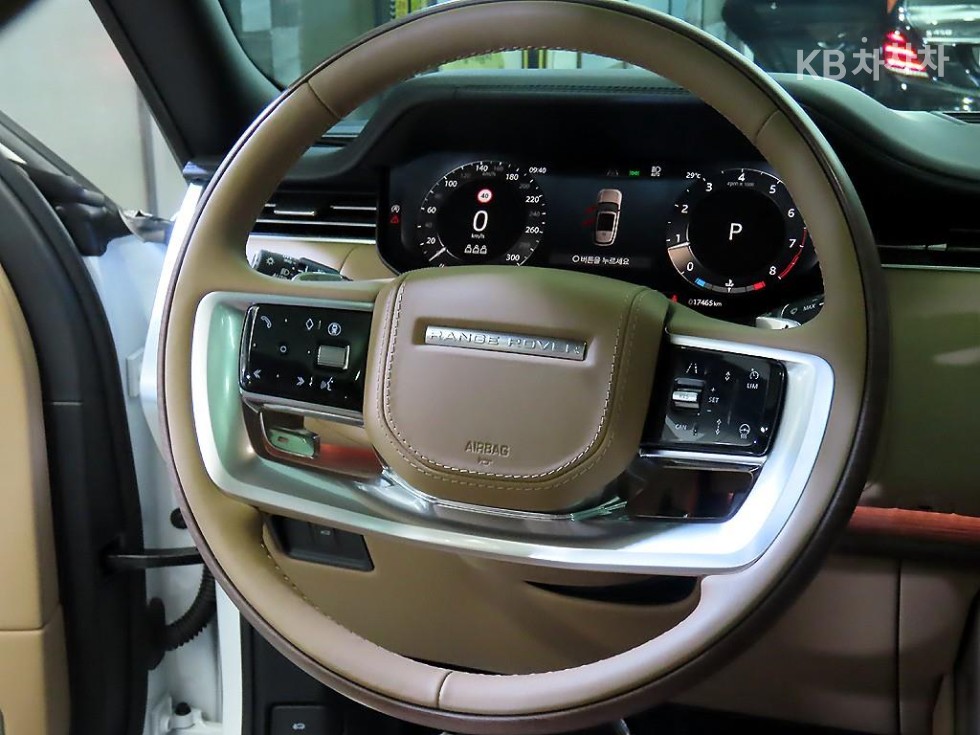 Land Rover Range Rover — miniaturë 8