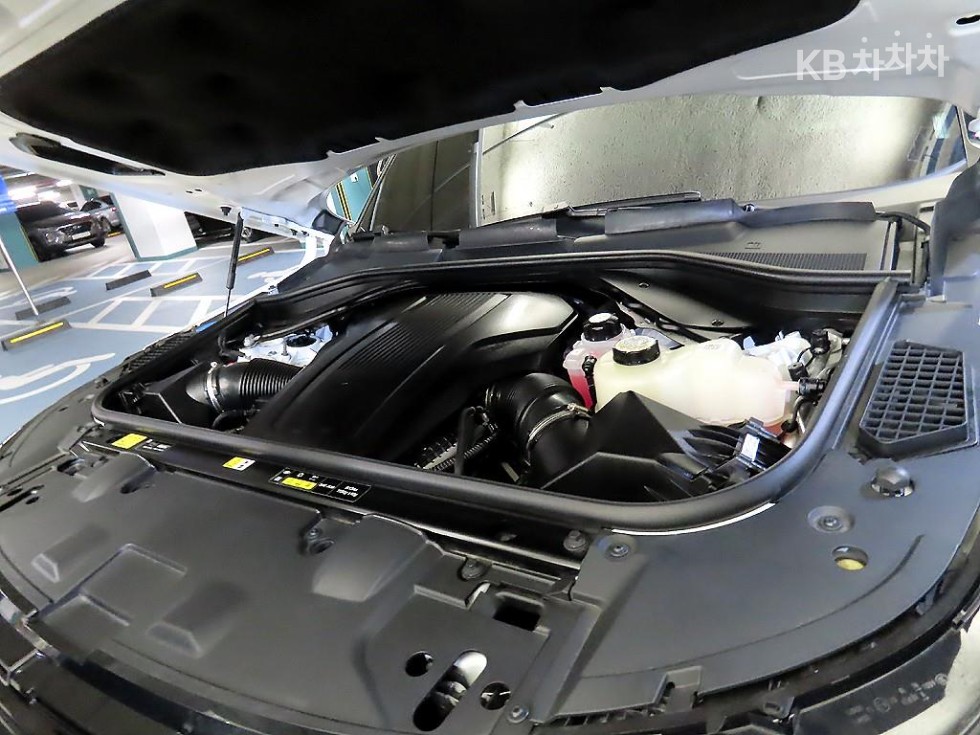 Land Rover Range Rover — miniaturë 19