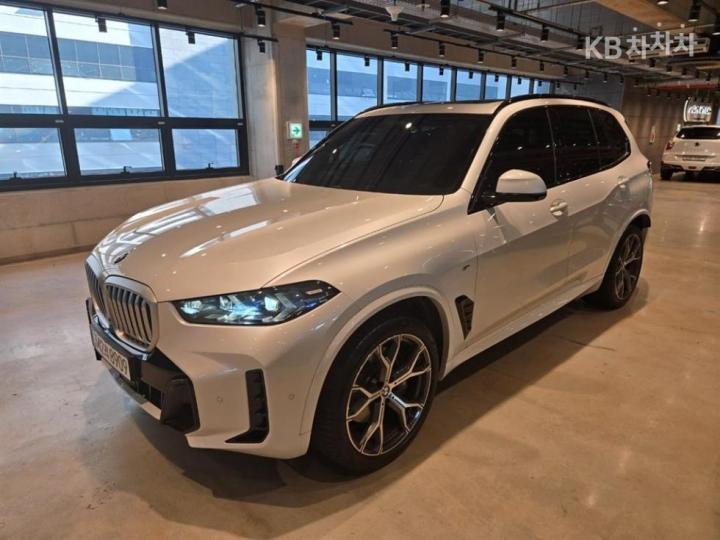 BMW X5 xDrive 40i — foto 1